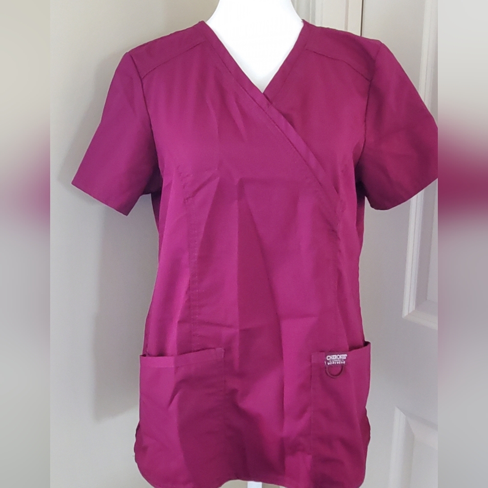 NWOT Scrub Top Wine